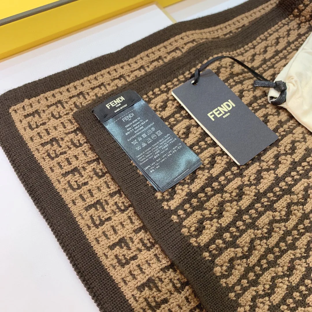 Шарфы Fendi 1255648