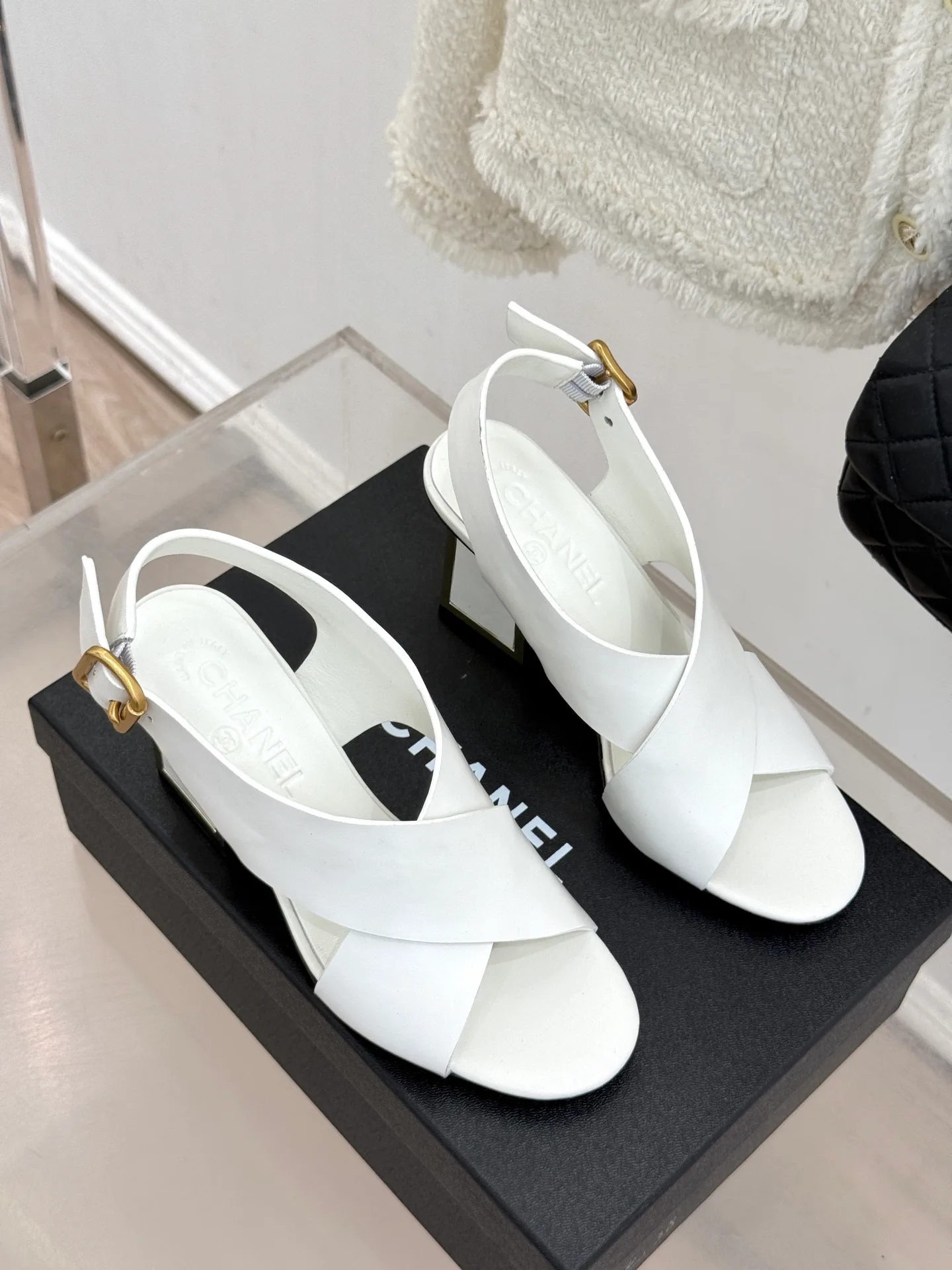Босоножки Женские Chanel 13269263