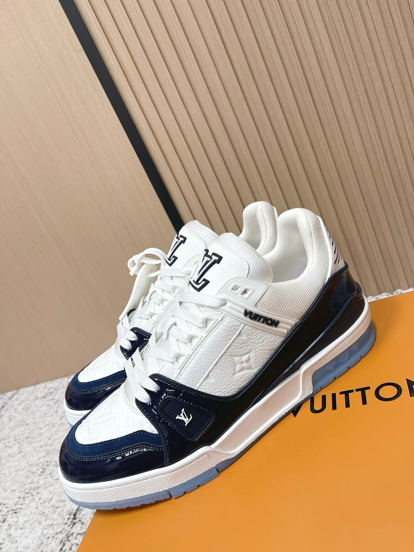 Кроссовки Женские Louis Vuitton 517637