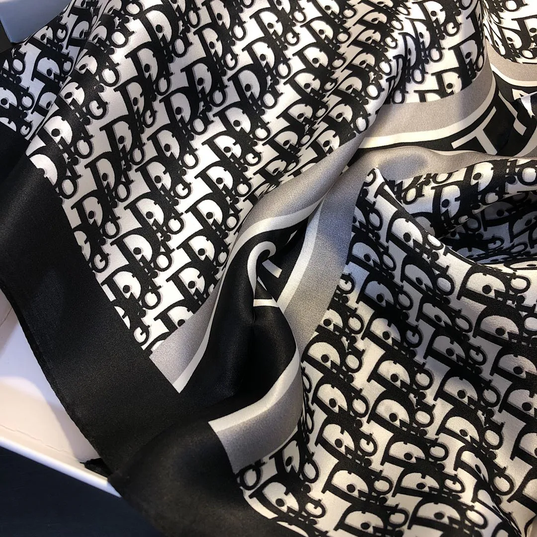 Платки Christian Dior 11762595