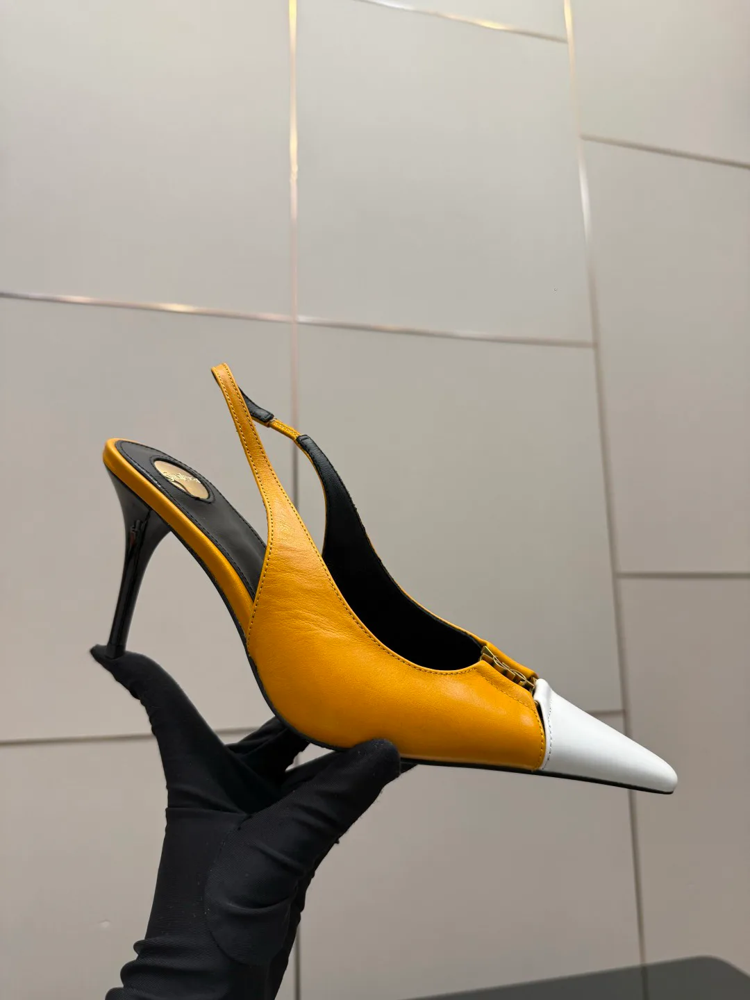 Босоножки Женские Saint Laurent 11409920