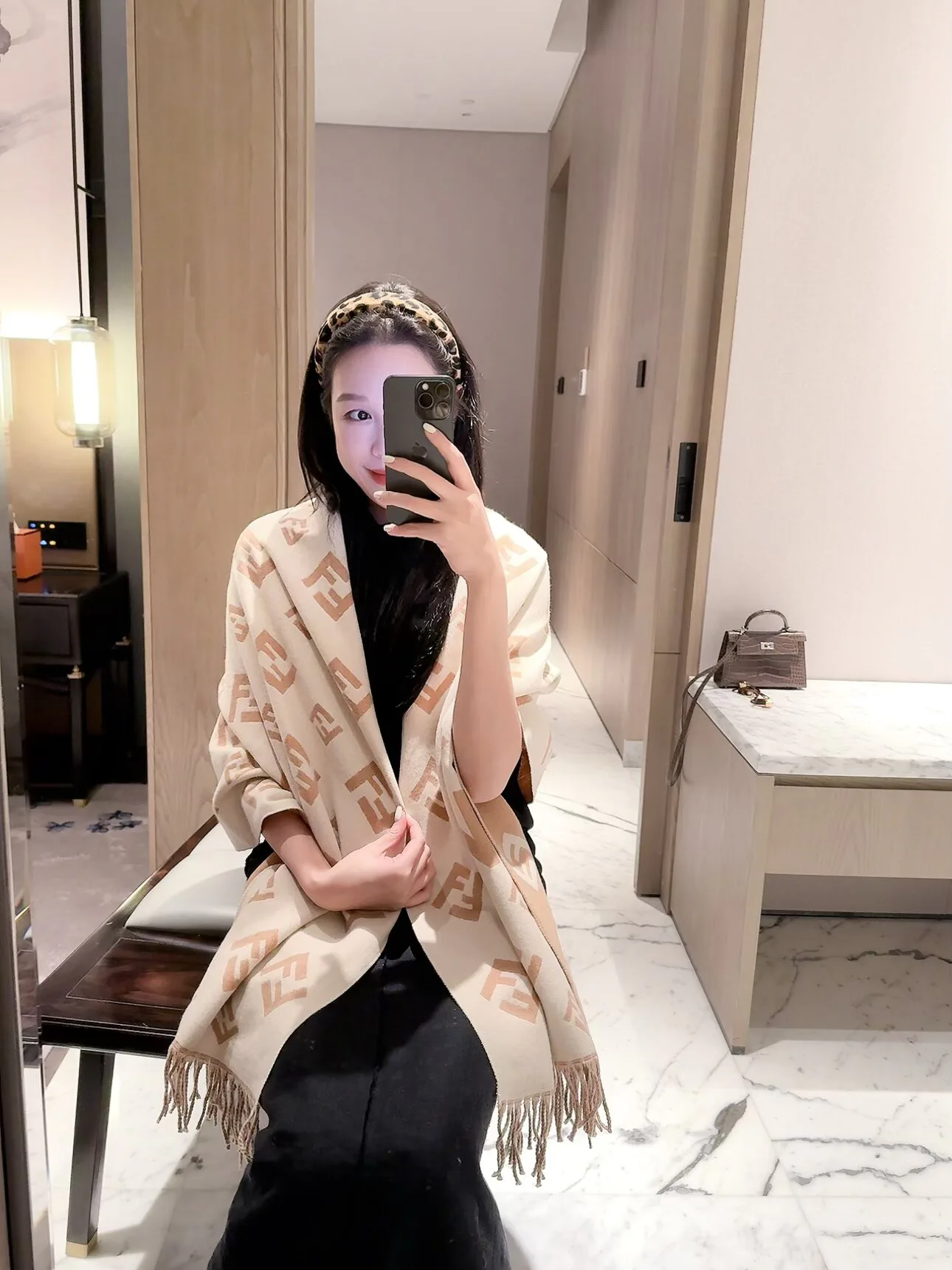Шарфы Fendi 18322645