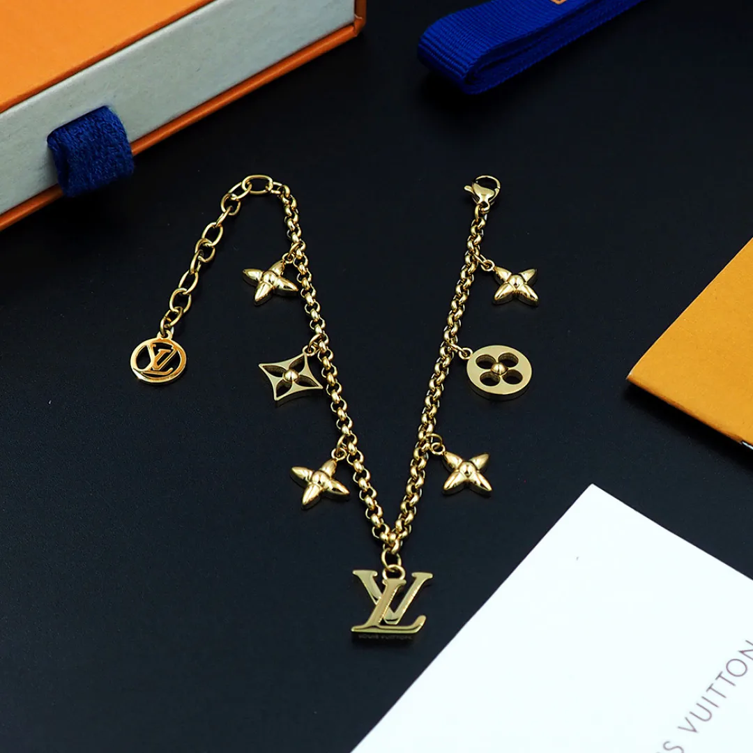 Бижутерия Louis Vuitton 11011200
