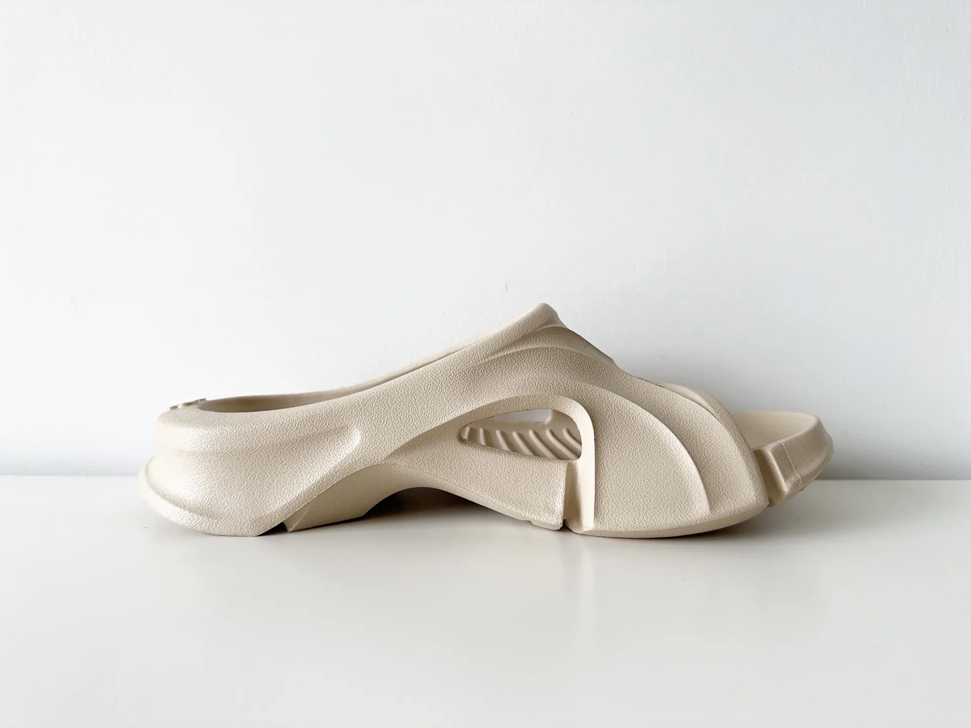 Шлепанцы Женские Balenciaga 907494