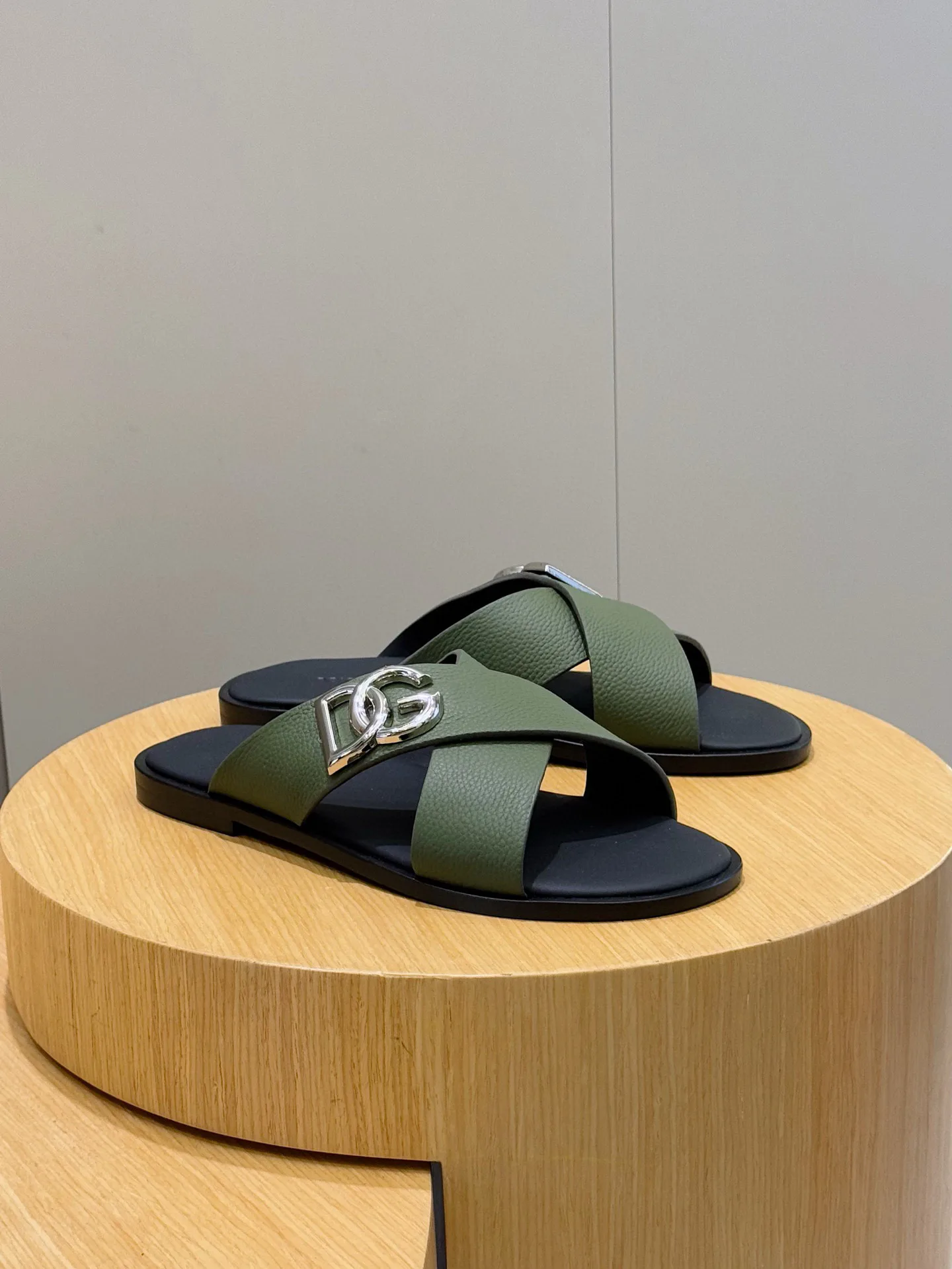 Шлепанцы Мужские Dolce & Gabbana 11483786