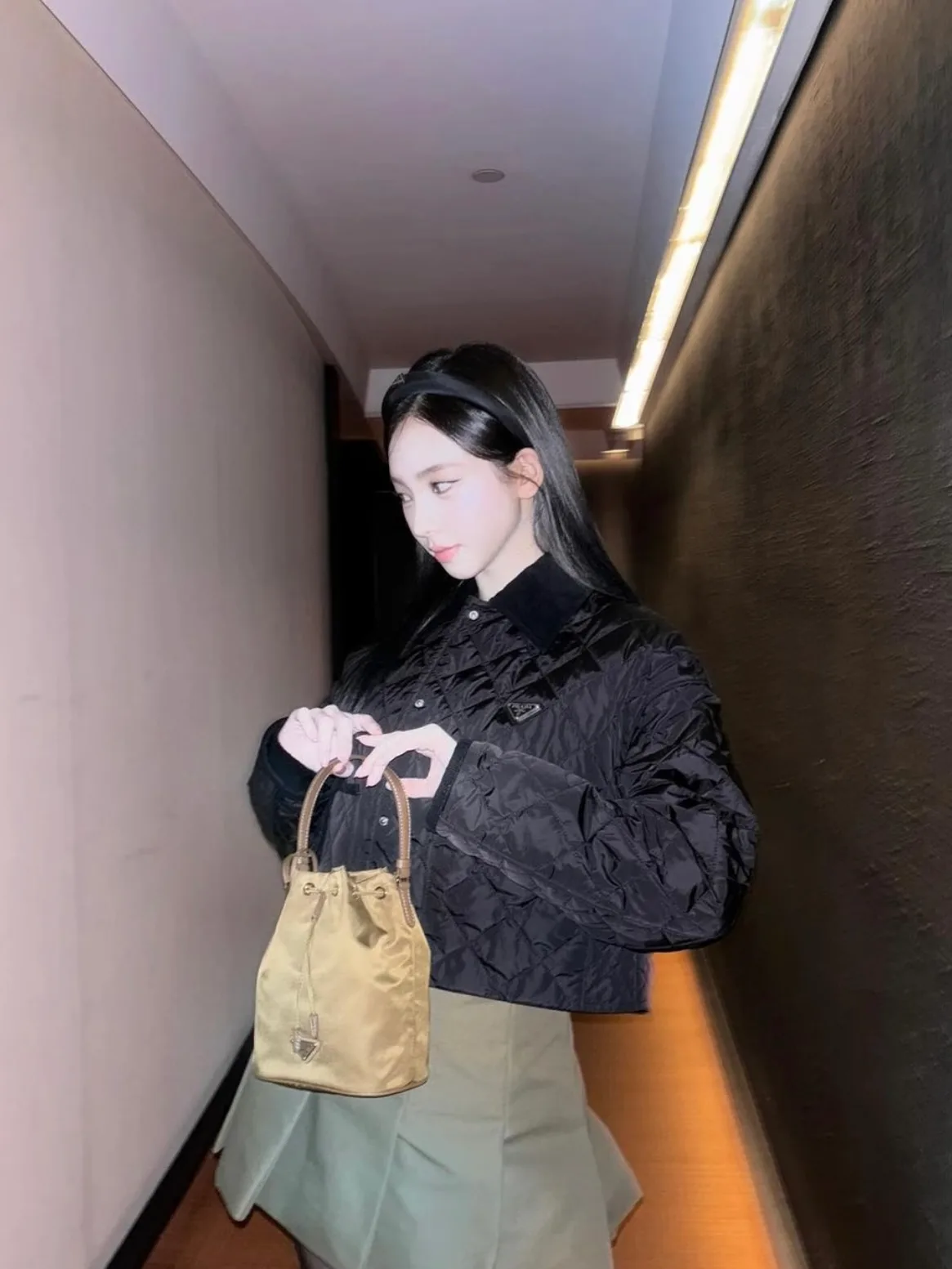 Куртки И Пуховики Женские Prada 18713651