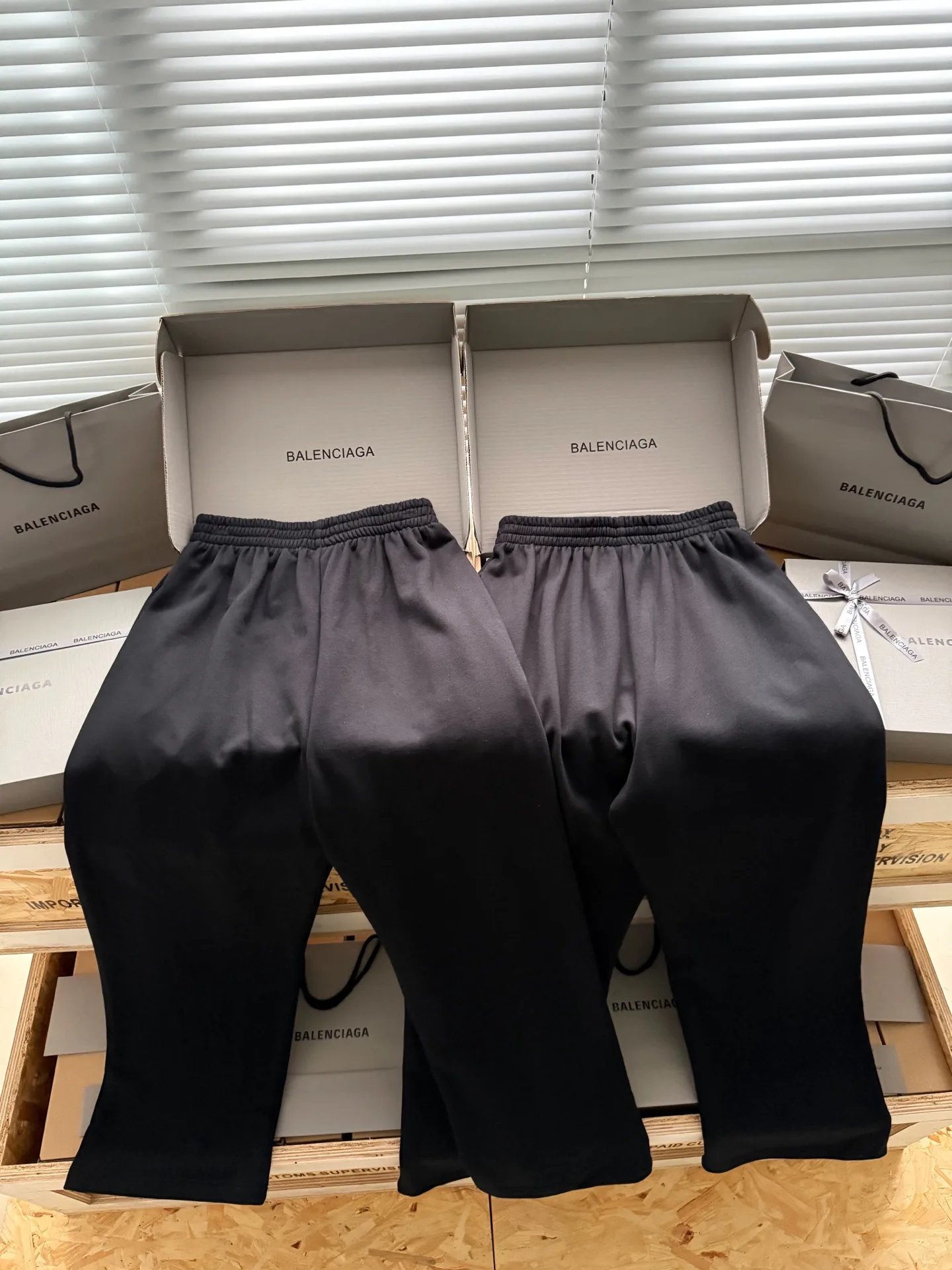 Брюки Мужские Balenciaga 11968466