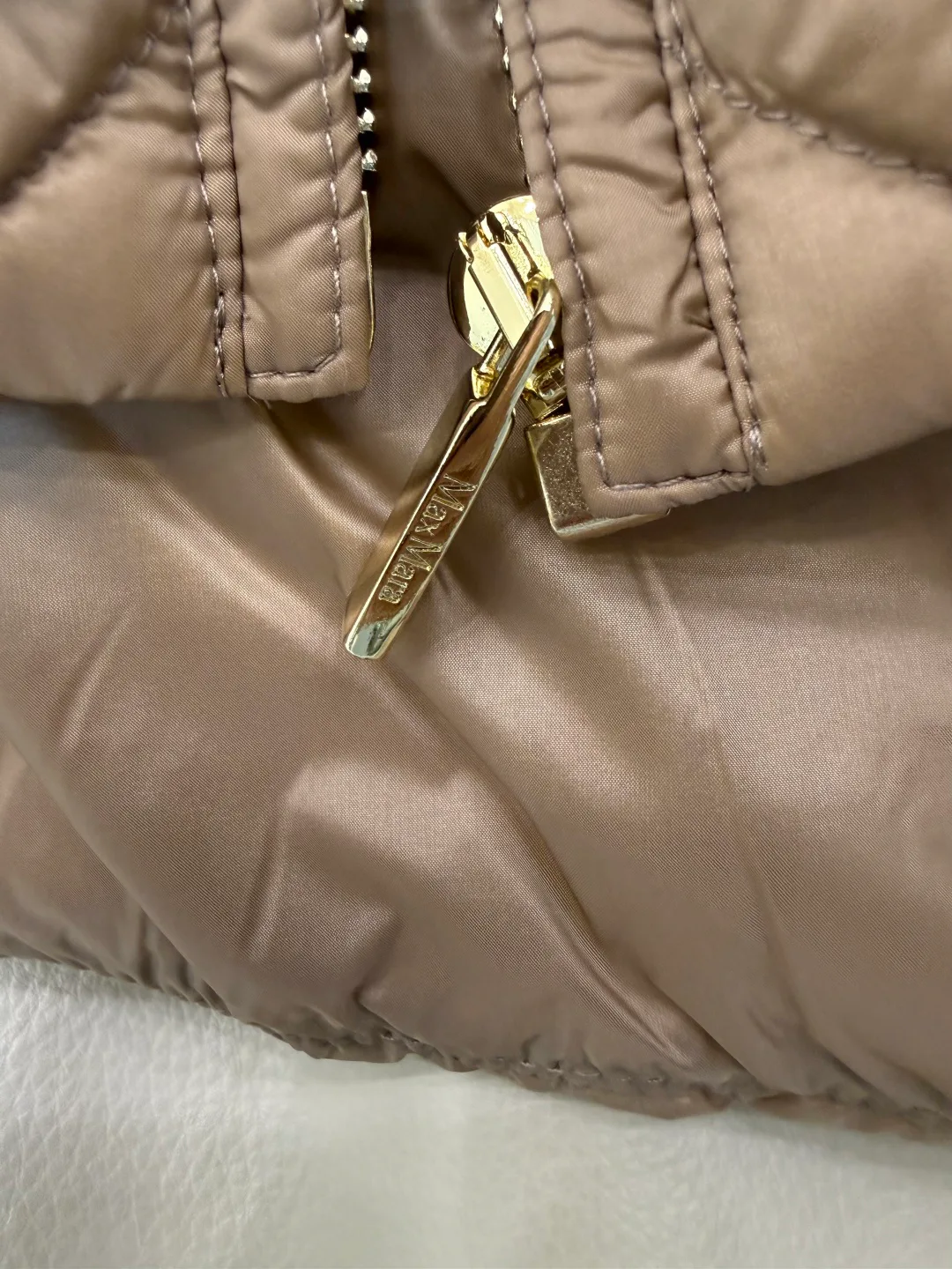 Куртки И Пуховики Женские Max Mara 17917335