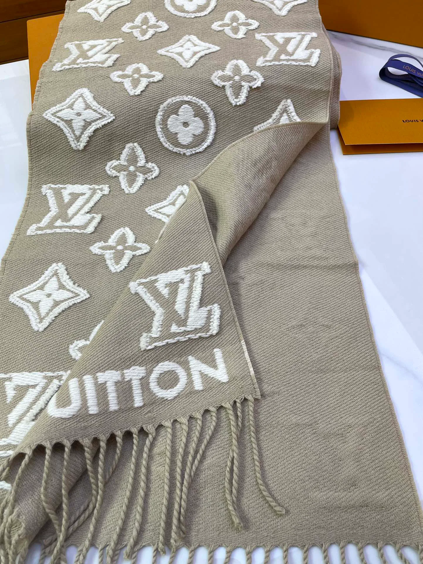 Шарфы Louis Vuitton 15309