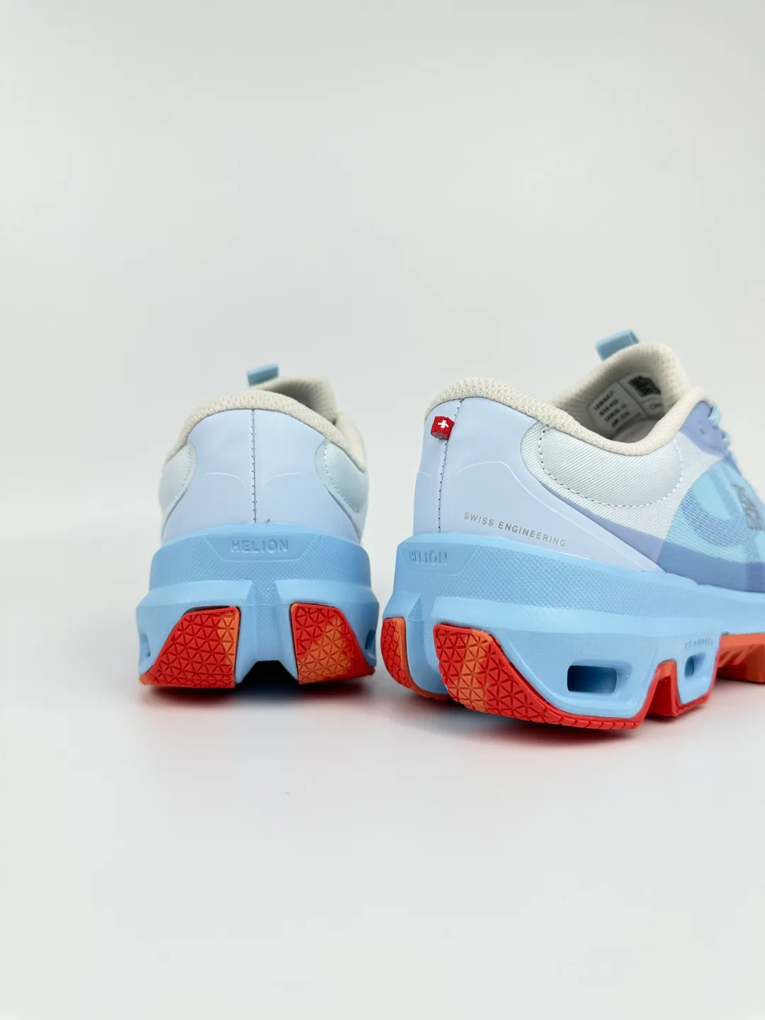 Кроссовки Женские Loewe 11228558