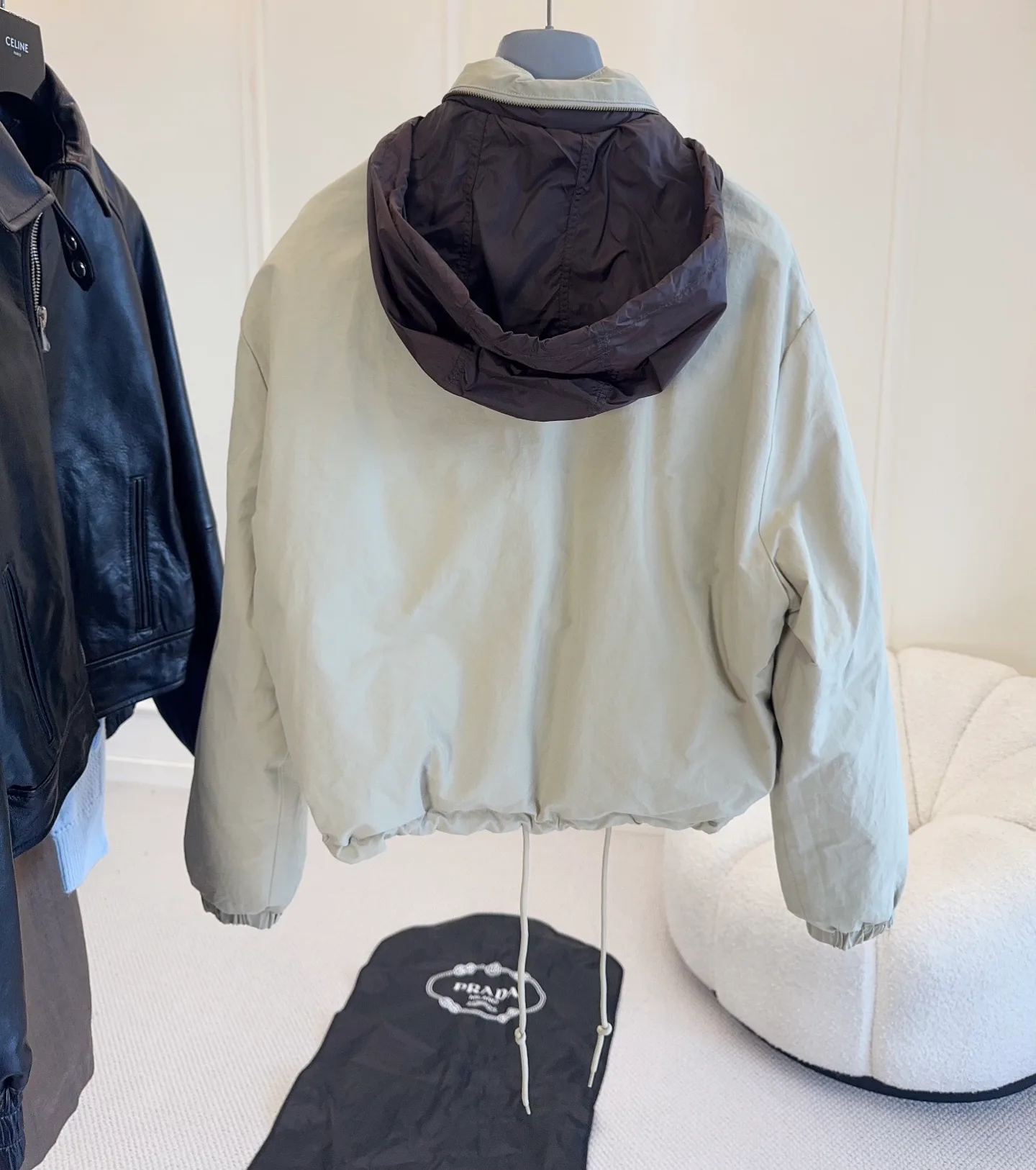Куртки И Пуховики Женские Prada 18689569