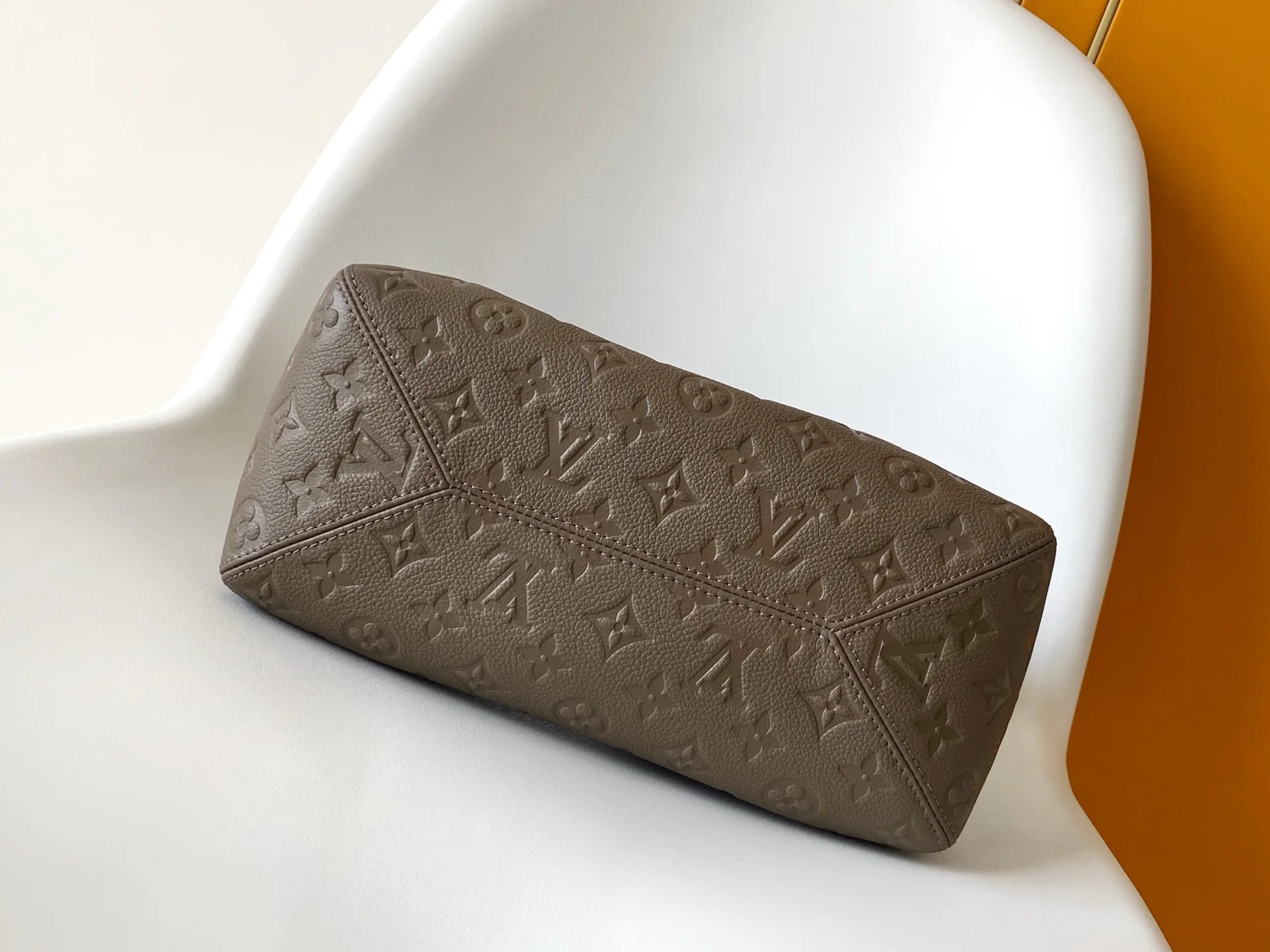 Классические Сумки Женские Louis Vuitton 11704153