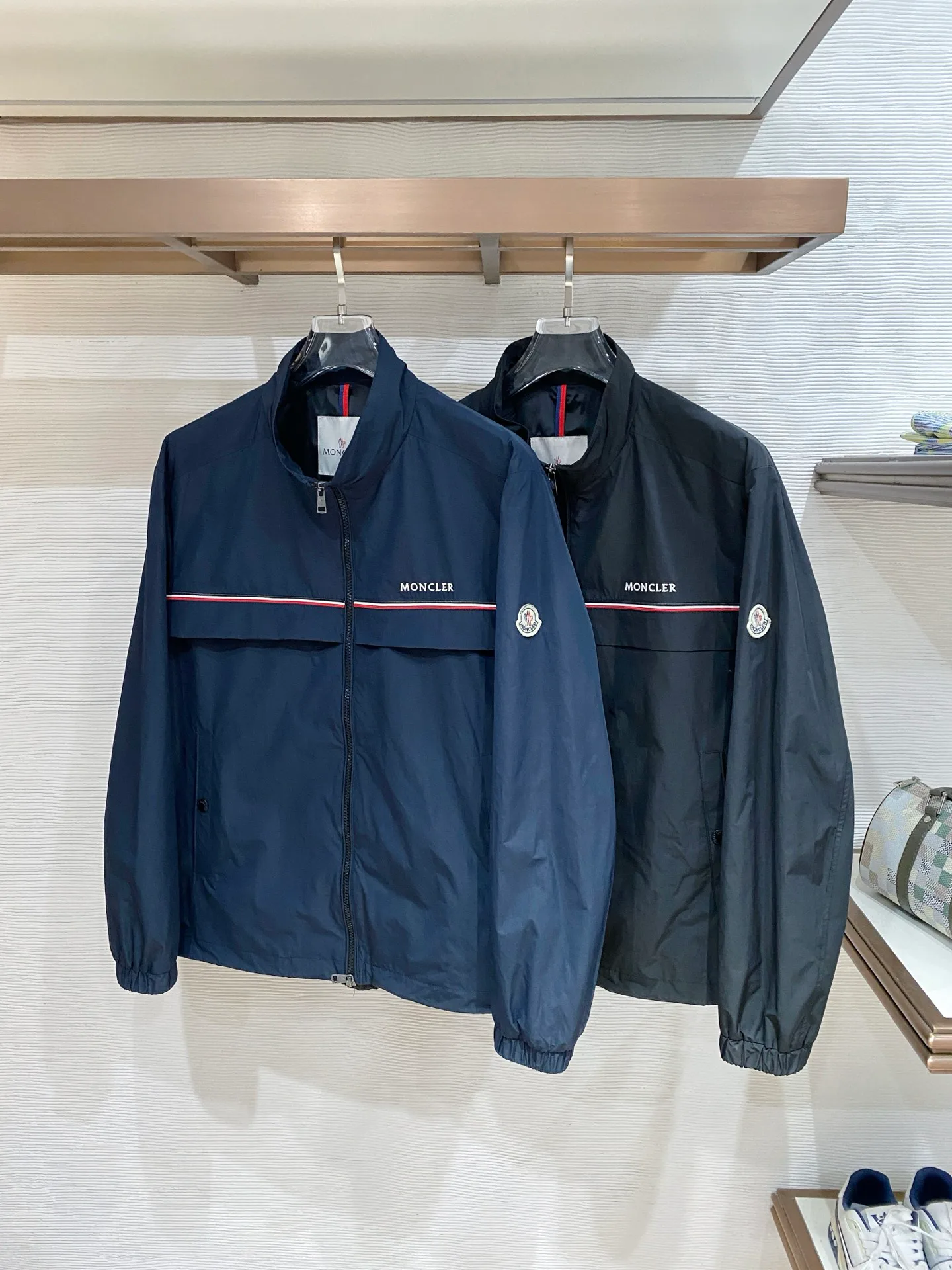 Пальто И Тренчи Мужские Moncler 11540824