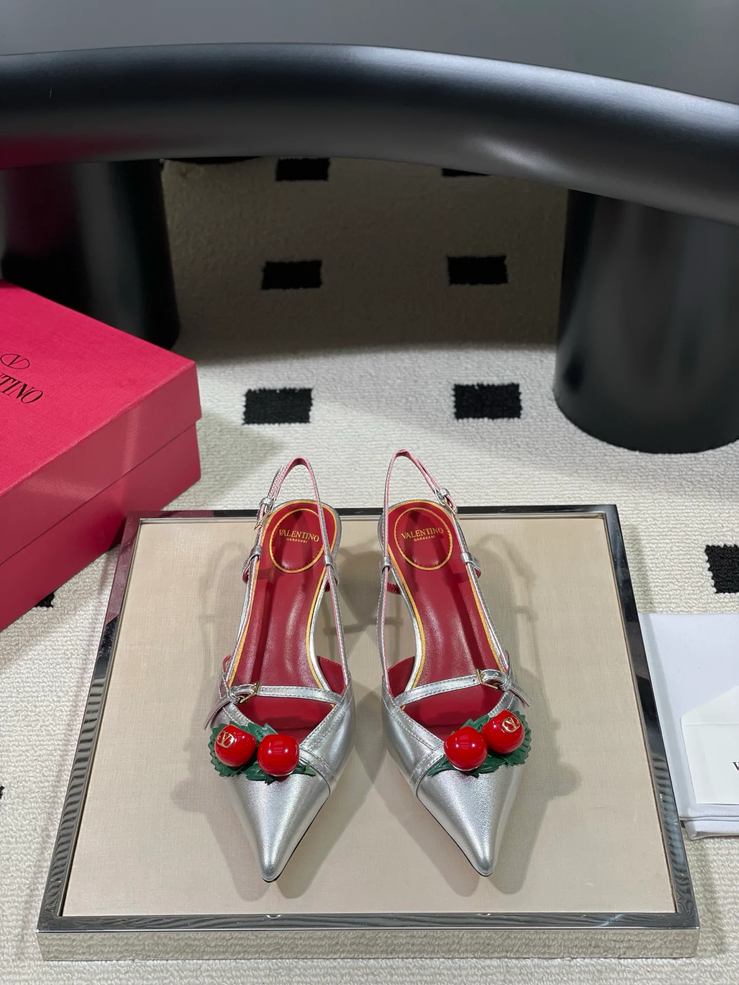 Босоножки Женские Valentino 13189658