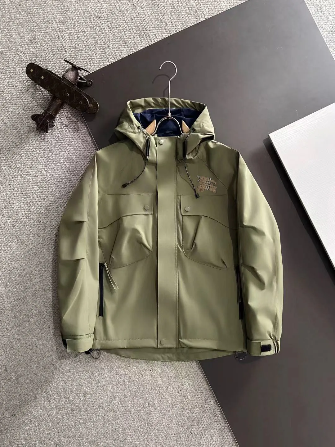 Пальто И Тренчи Мужские Burberry 11054663