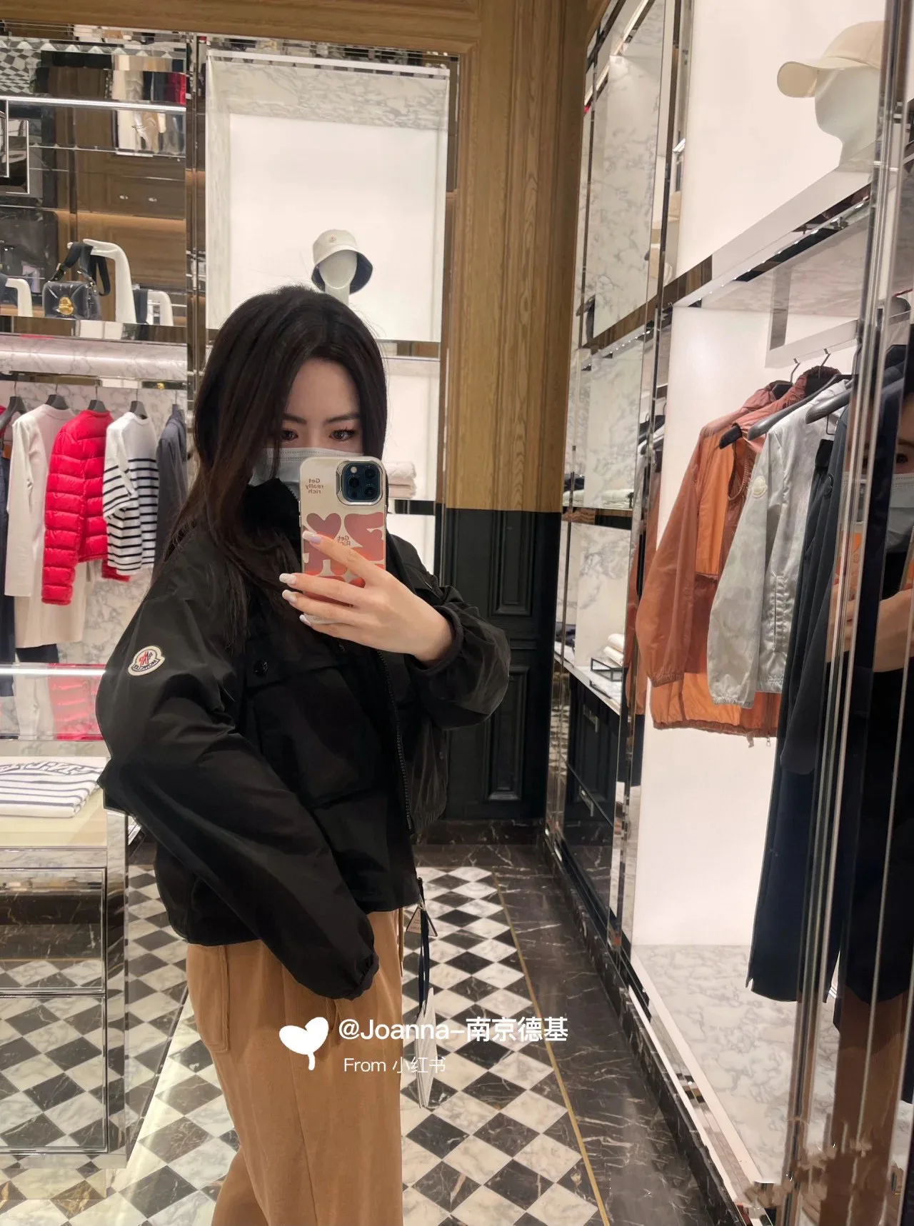 Куртки И Пуховики Женские Moncler 18401518