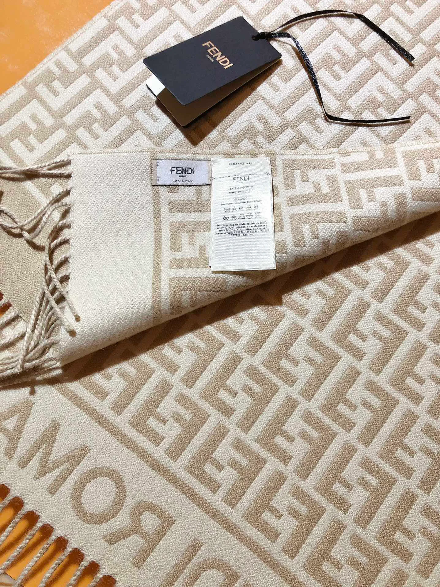 Шарфы Fendi 123981