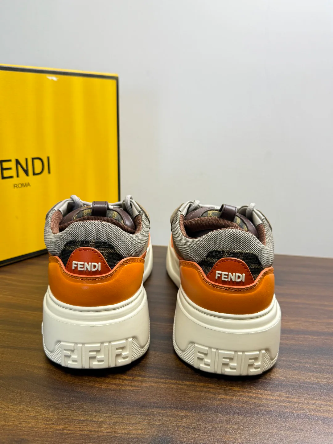 Кроссовки Мужские Fendi 20143368