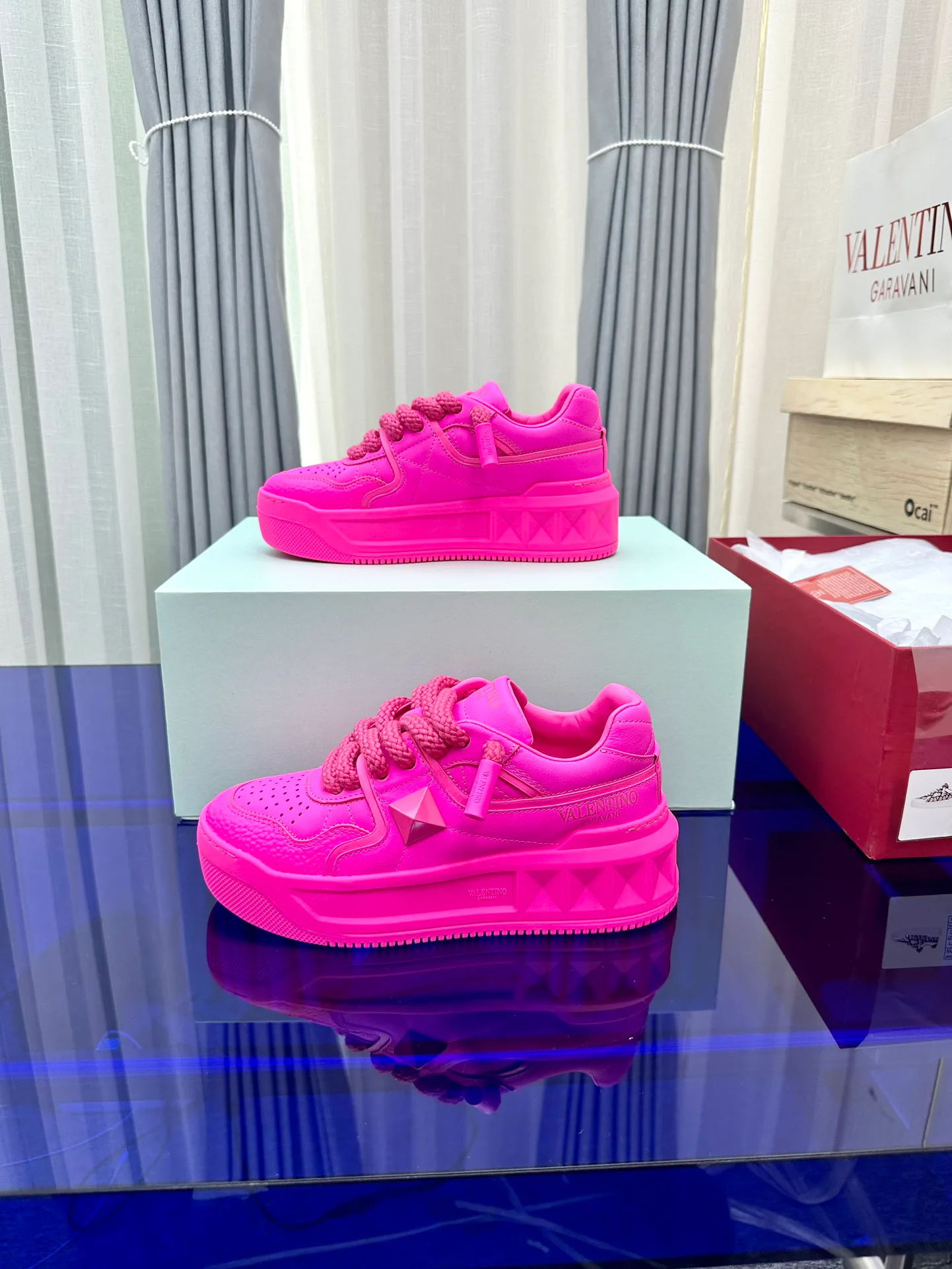 Кроссовки Женские Valentino 17948609