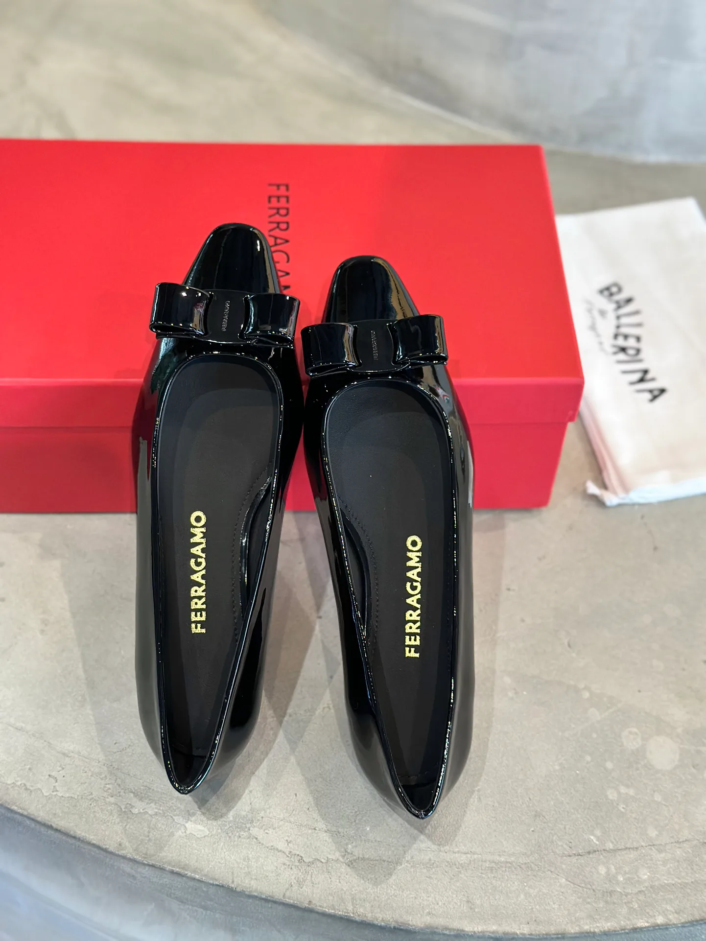 Балетки Женские Salvatore Ferragamo 18531761