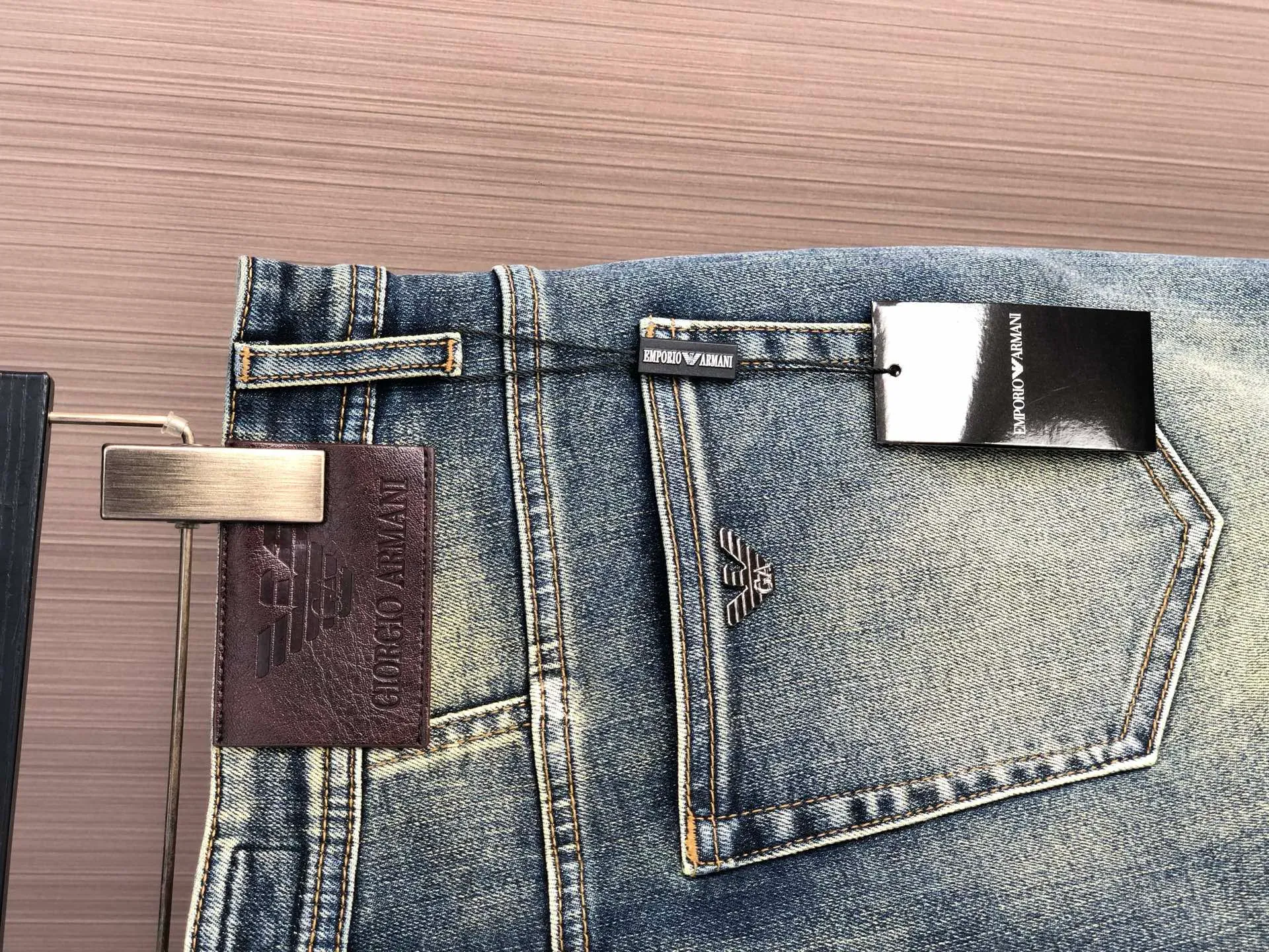 Джинсы Женские Armani 88133