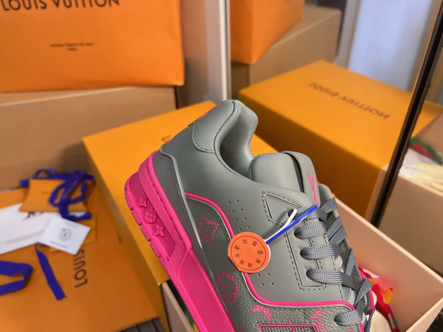 Кроссовки Женские Louis Vuitton 1880935