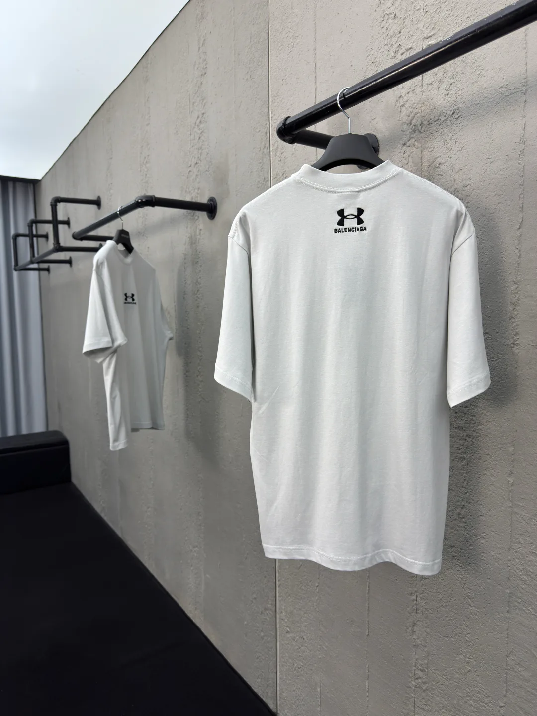 Футболки Женские Balenciaga 32497
