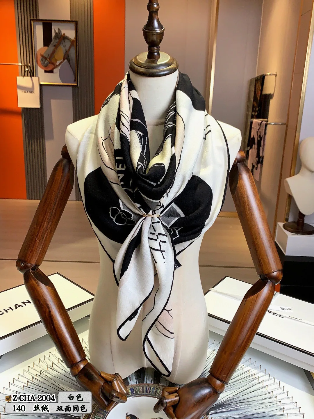 Шарфы Chanel 136946
