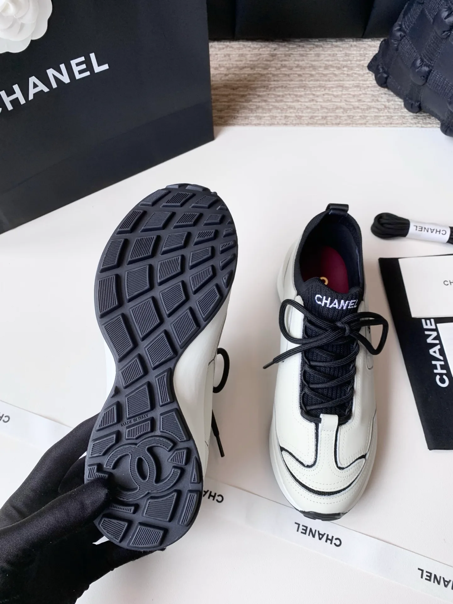 Кроссовки Женские Chanel 17990417