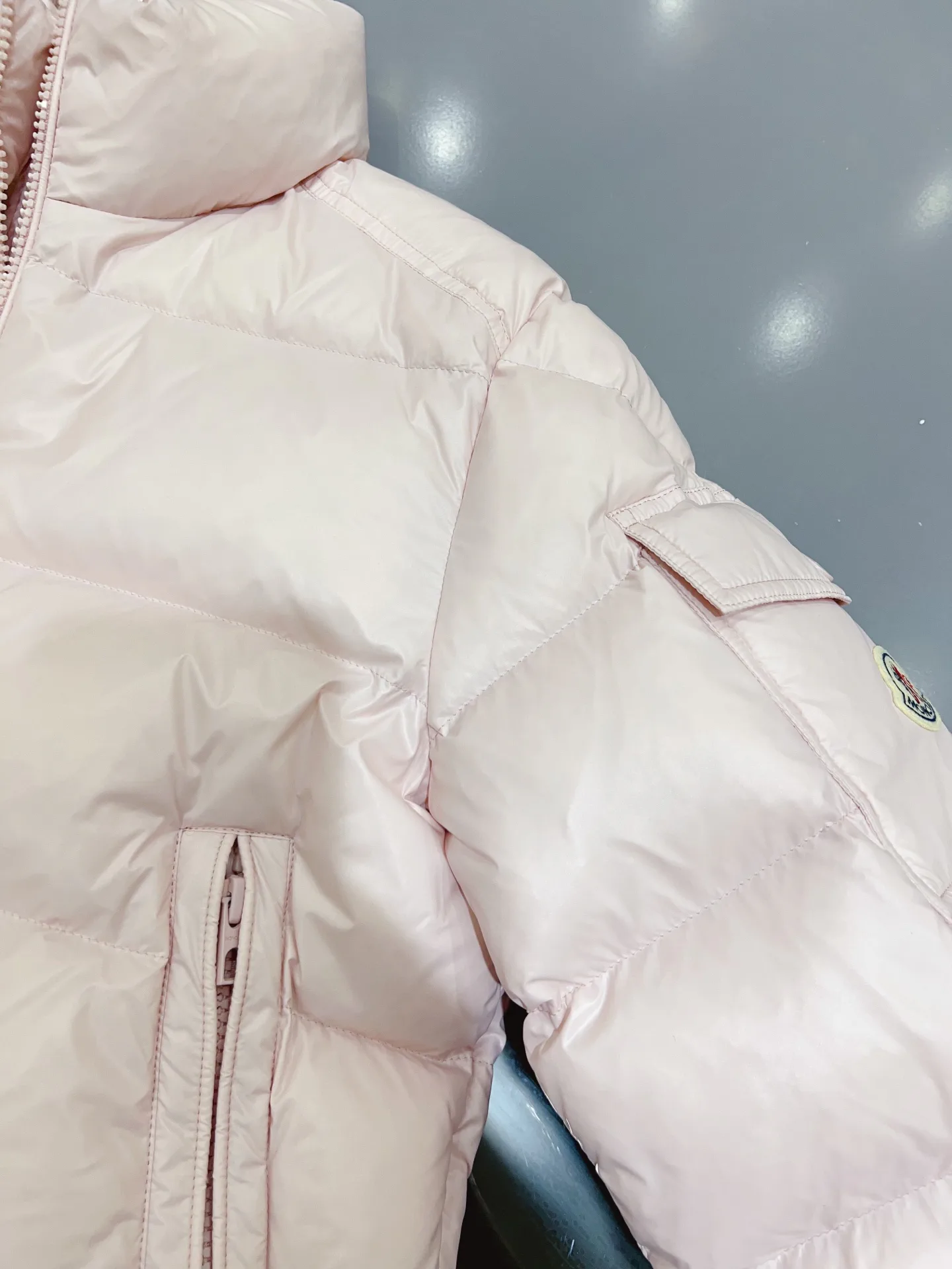 Куртки И Пуховики Женские Moncler 18368423
