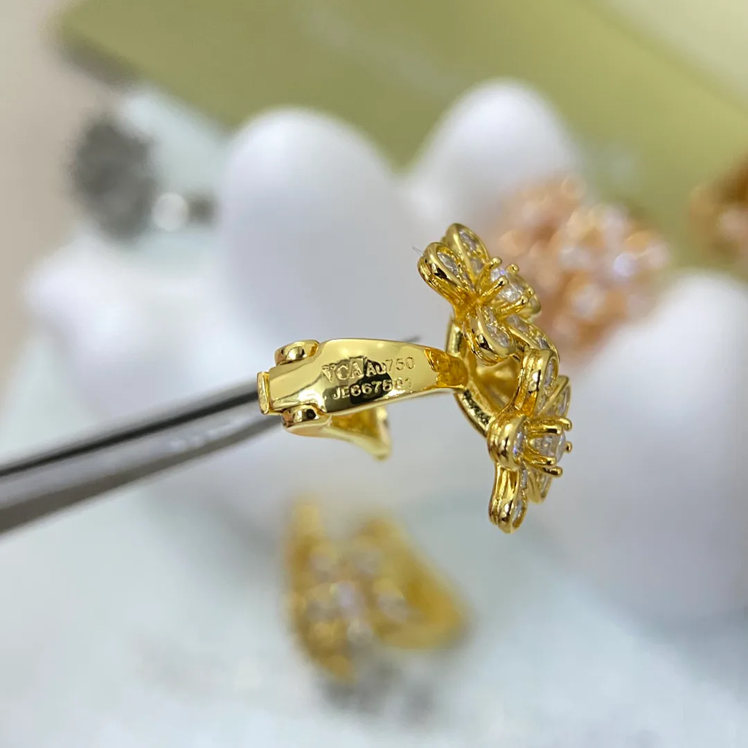 Бижутерия Van Cleef & Arpels 270536