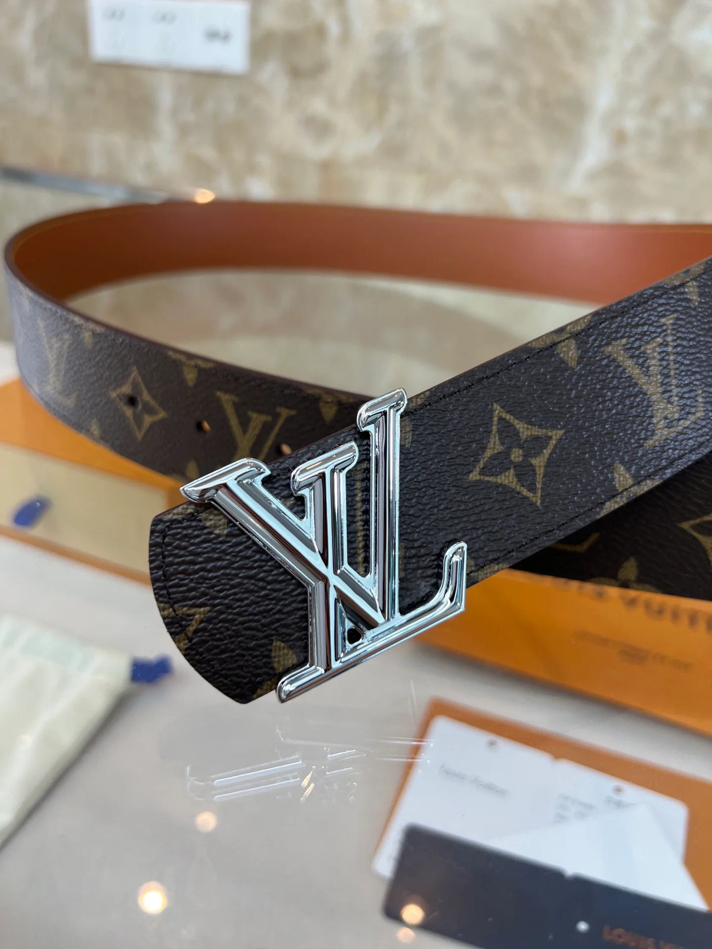 Ремни Louis Vuitton 14563611