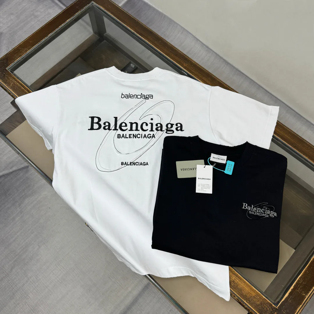 Футболки Женские Balenciaga 10785194