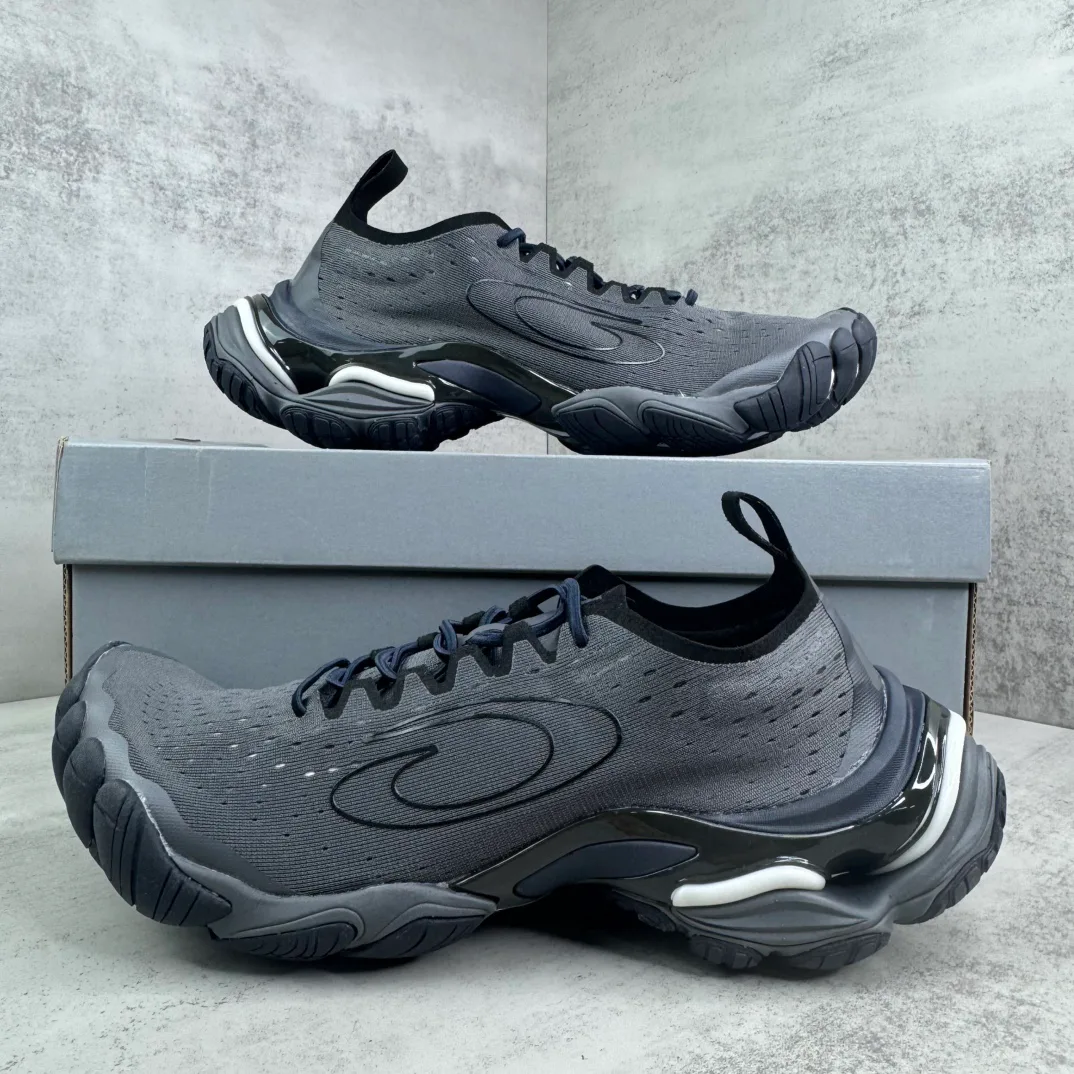 Кроссовки Женские Balenciaga 11842689
