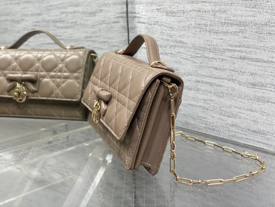 Клатчи Женские Christian Dior 11685192