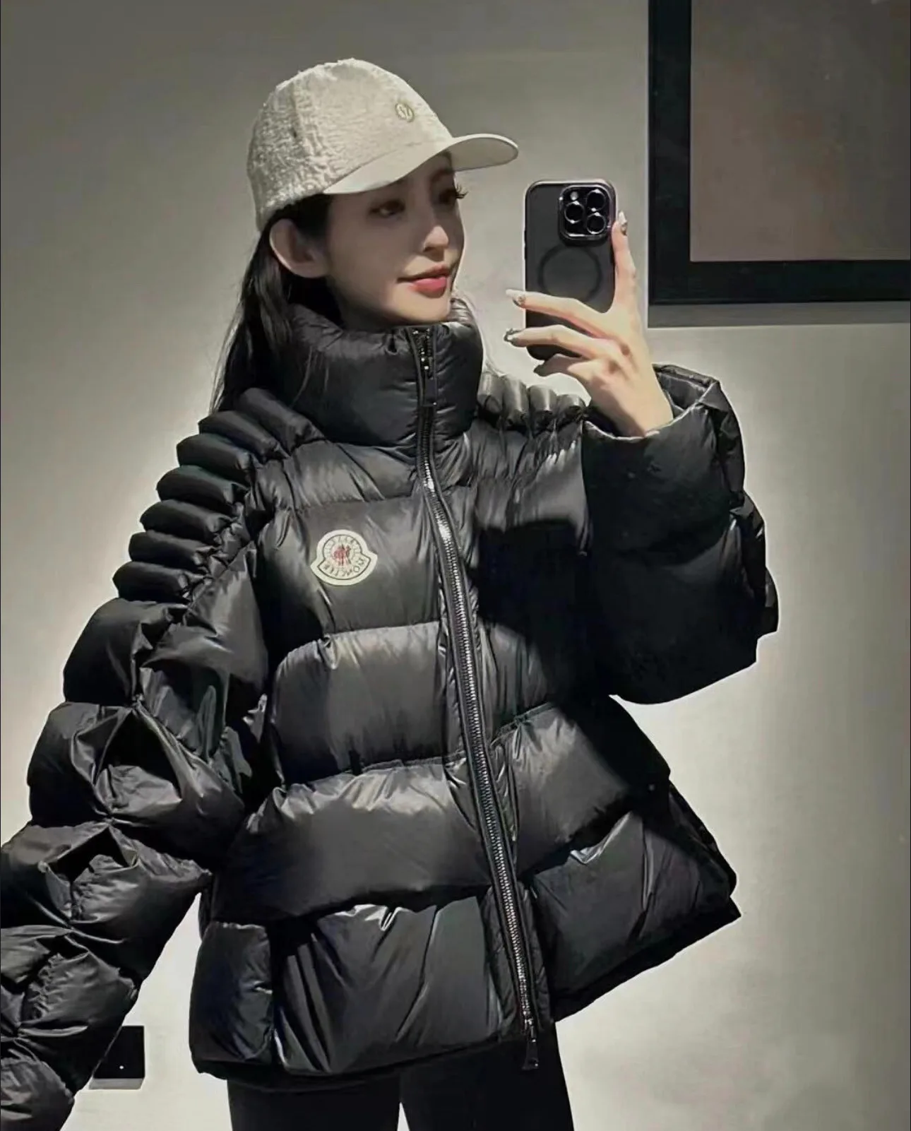 Куртки И Пуховики Женские Moncler 18130160