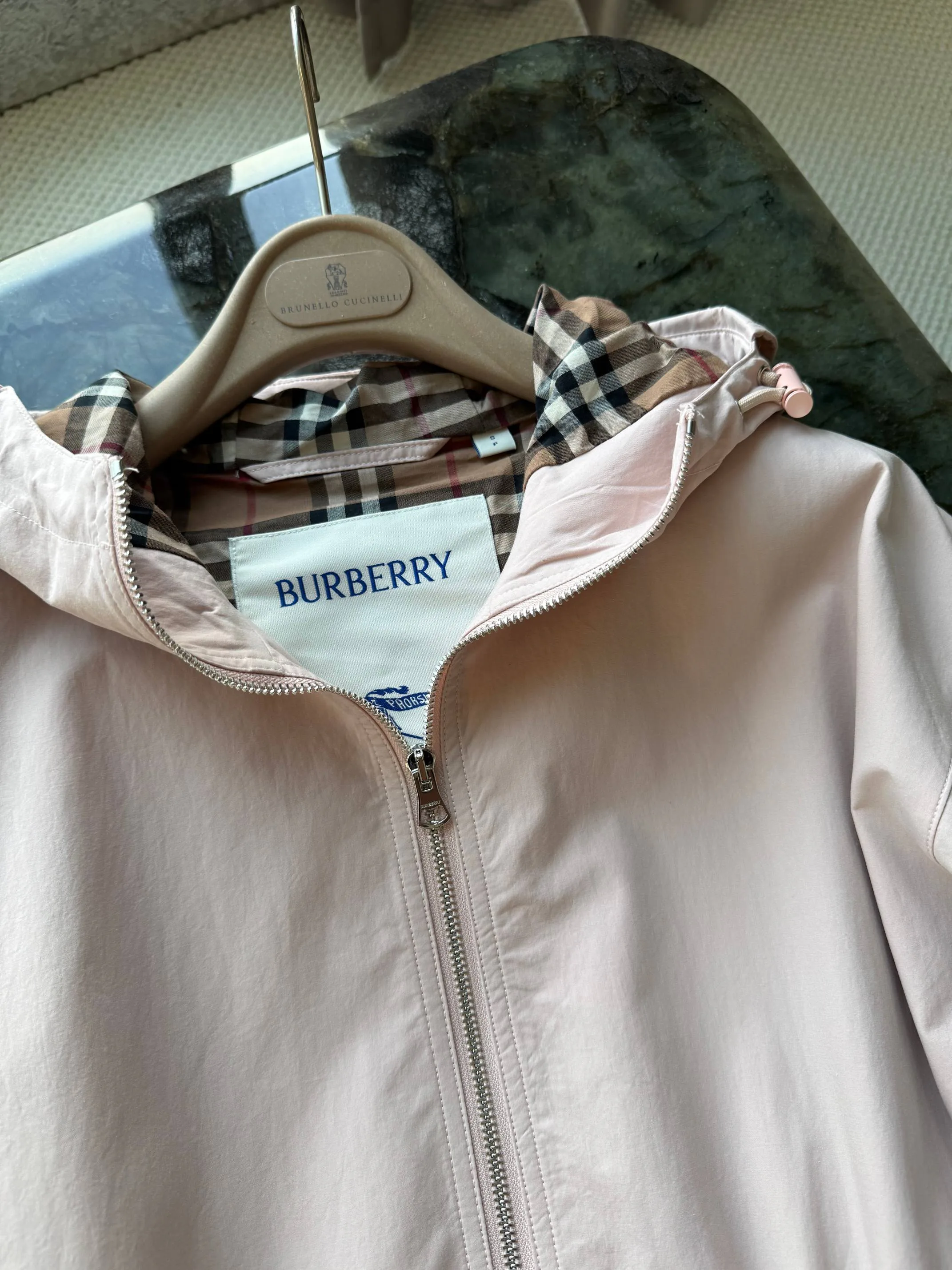 Куртки И Пуховики Женские Burberry 11251416