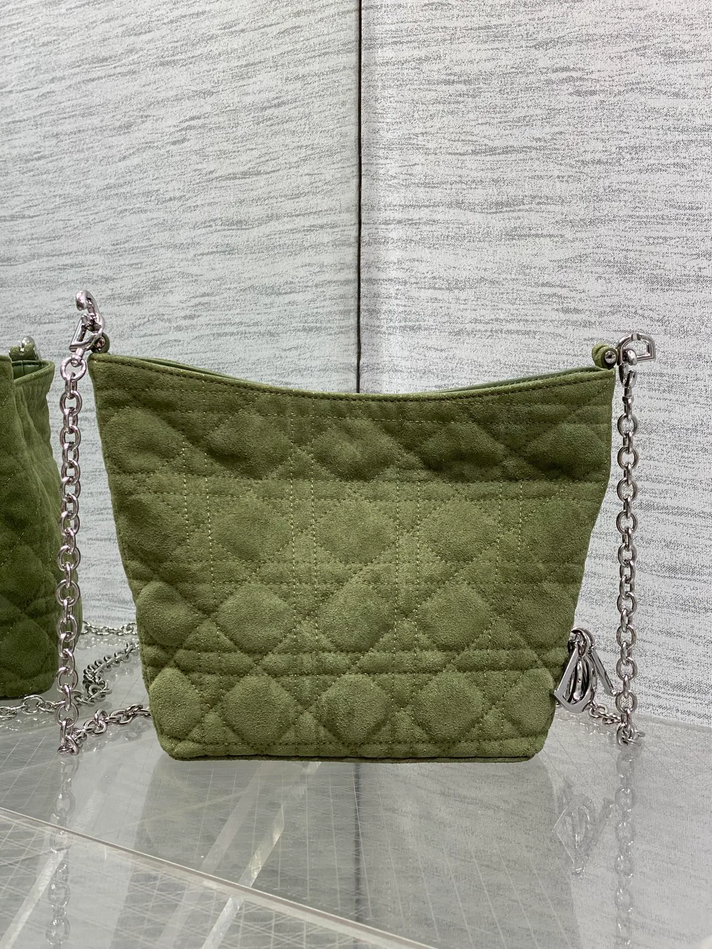 Классические Сумки Женские Christian Dior 18242096