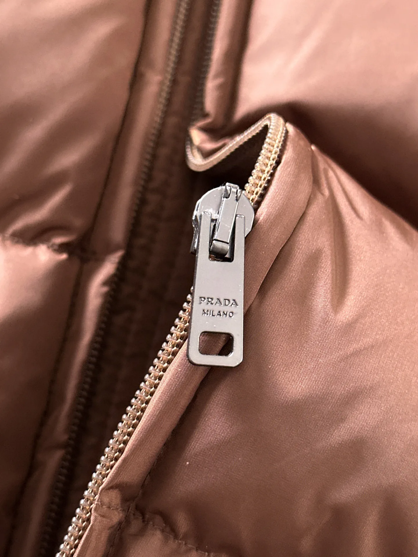 Куртки И Пуховики Женские Prada 2609204
