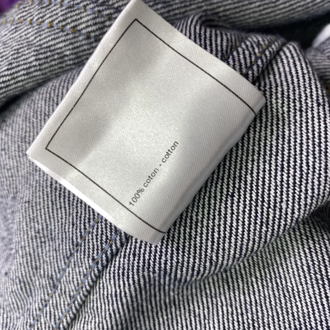 Куртки И Пуховики Женские Chanel 950617