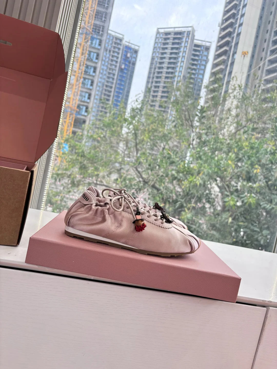 Кроссовки Женские Miu Miu 1138167