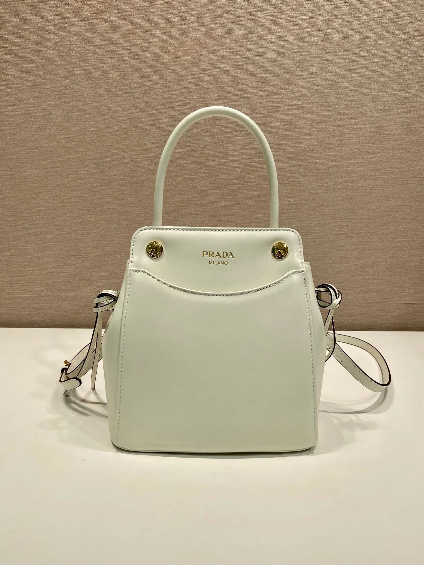 Классические Сумки Женские Prada 11627419