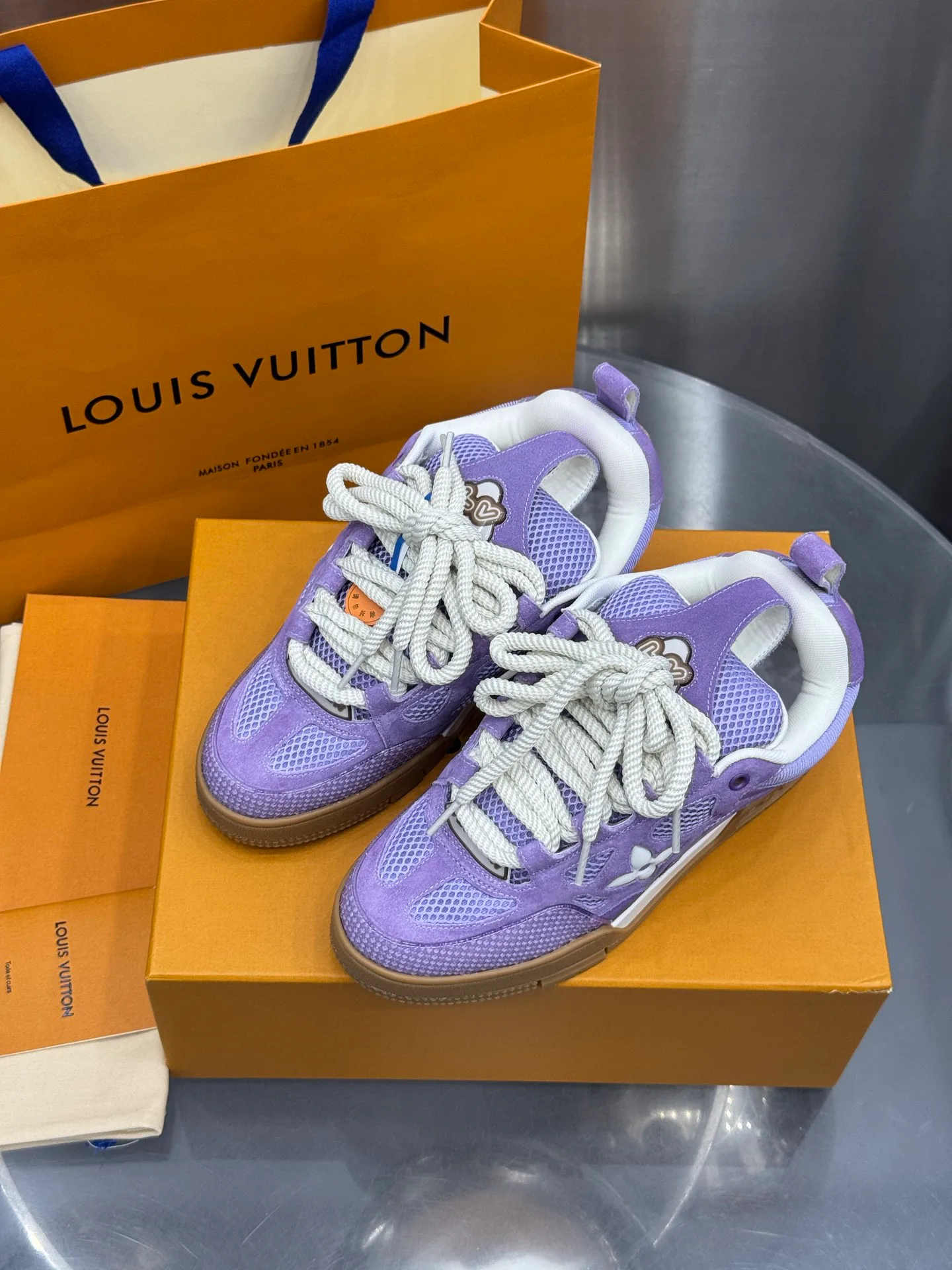 Кроссовки Мужские Louis Vuitton 19073414
