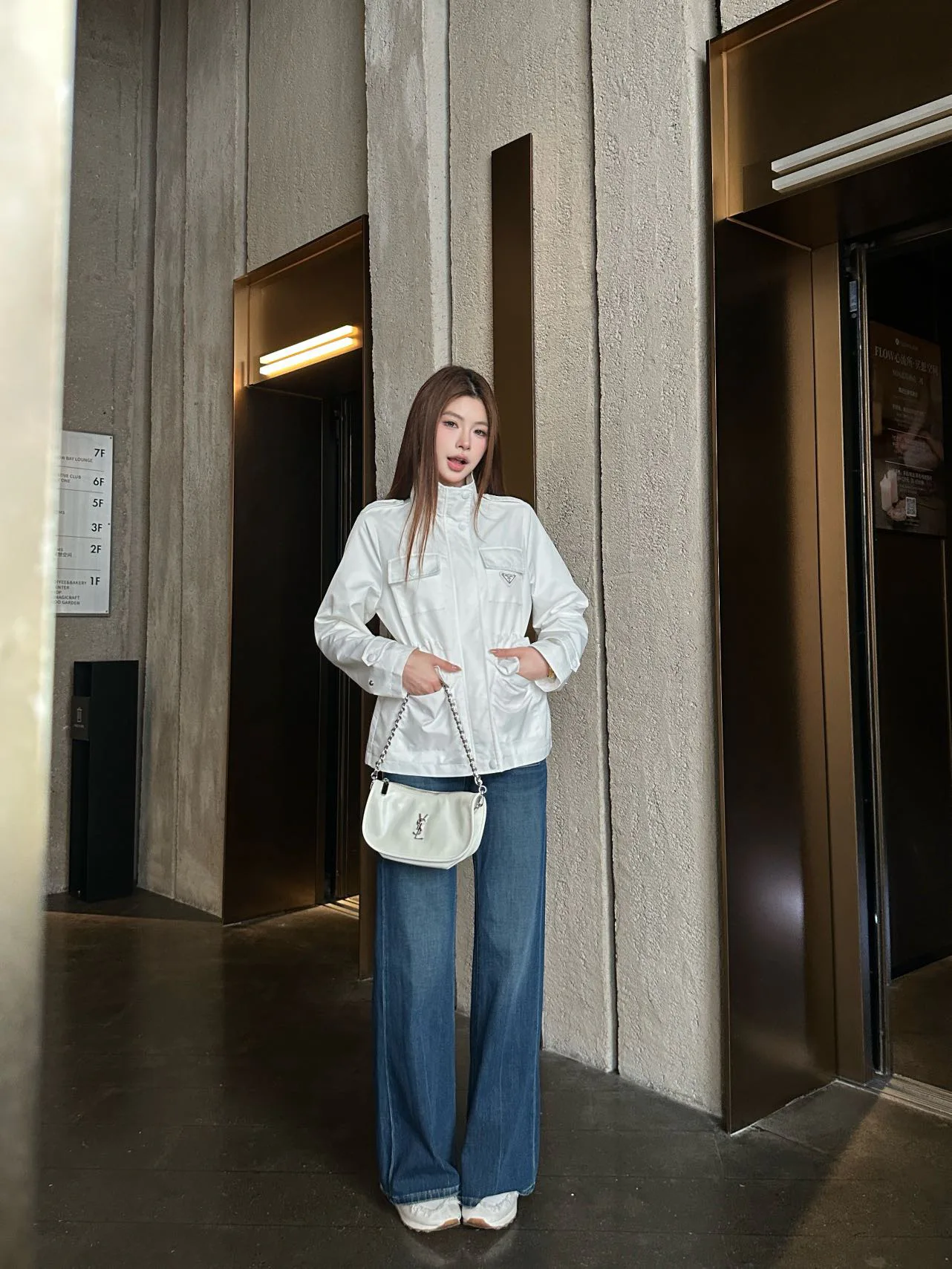 Куртки И Пуховики Женские Prada 17988136