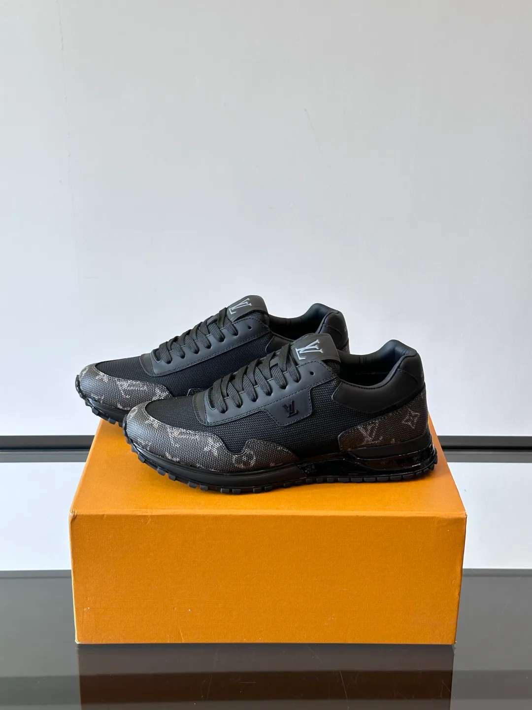 Кроссовки Мужские Louis Vuitton 1142163