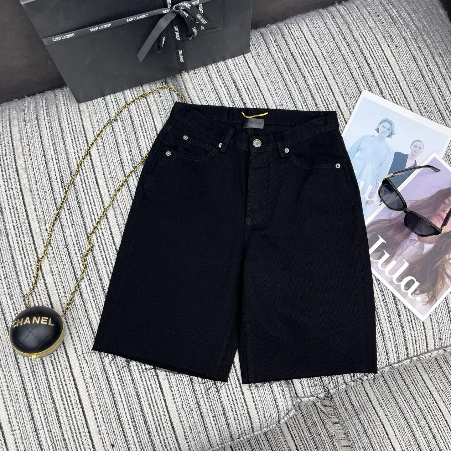 Шорты Женские Saint Laurent 12945592
