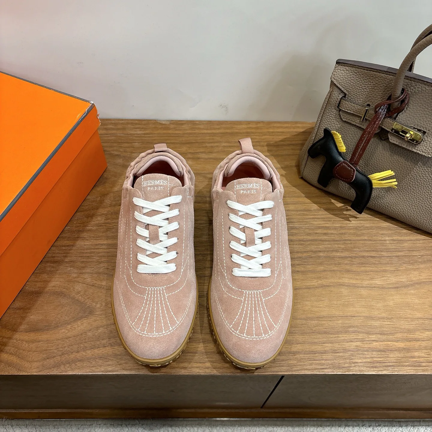 Кроссовки Женские Hermes 18006076