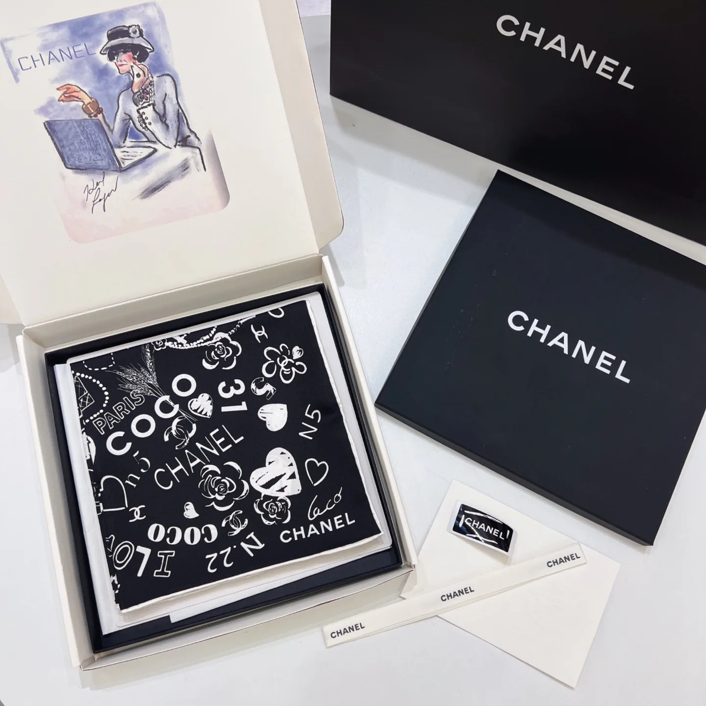 Платки Chanel 11192917