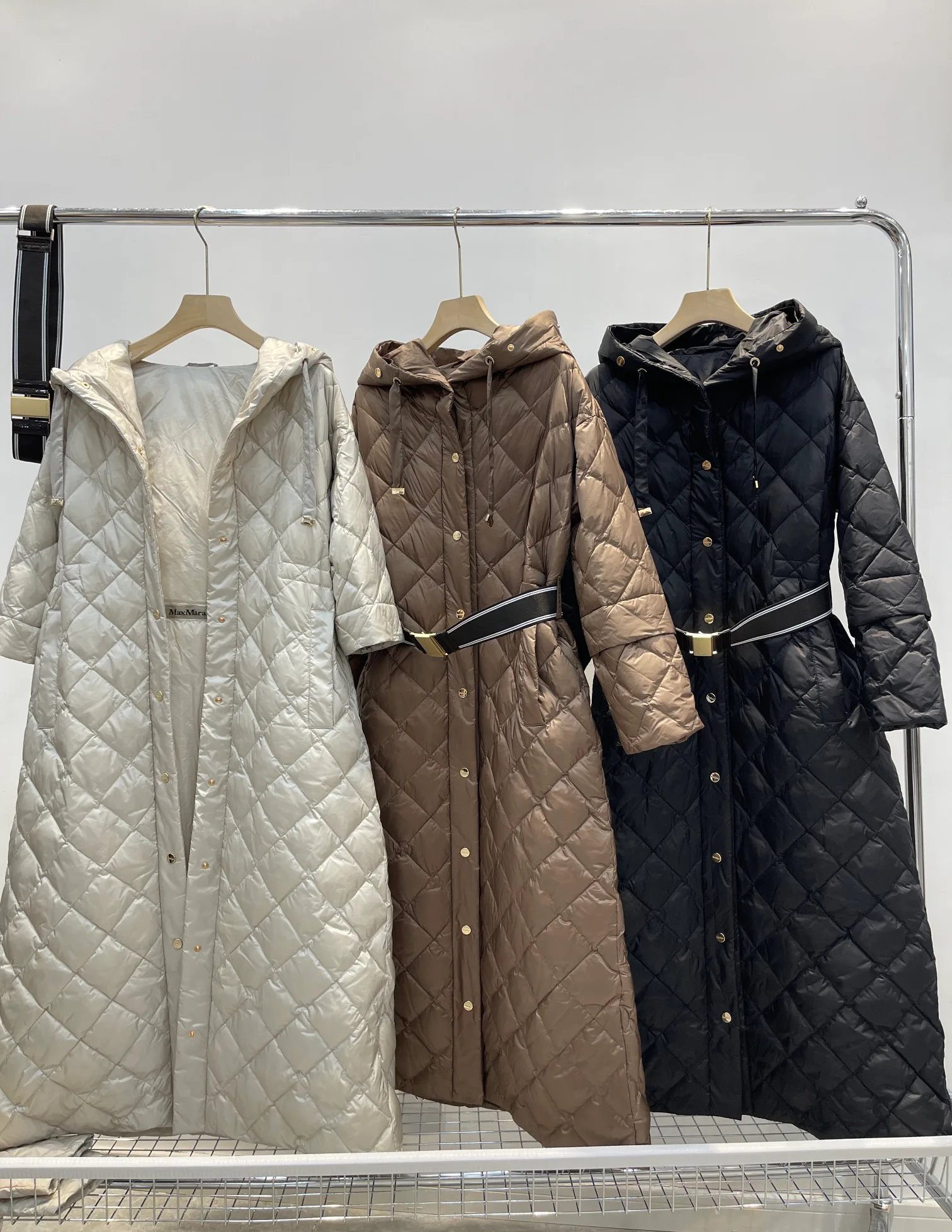 Куртки И Пуховики Женские Max Mara 8228