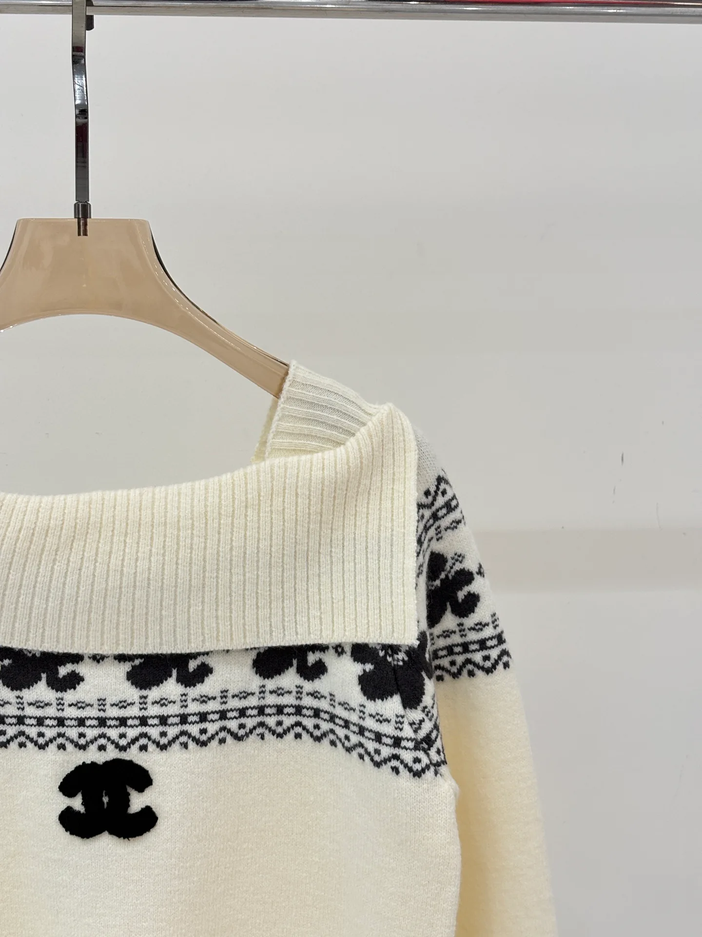 Джемперы И Свитеры Женские Chanel 1976033